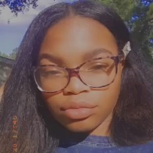 Meet your Posher, Paris